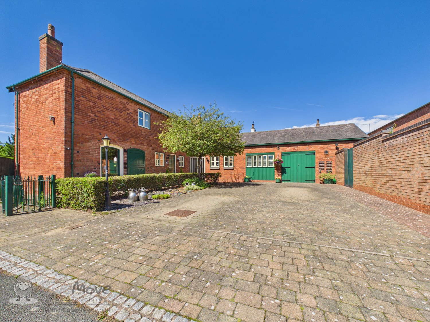 THE DAIRY, THE WOODLANDS, TATENHILL, BURTON-ON-TRENT, STAFFORDSHIRE, DE13, photo 2