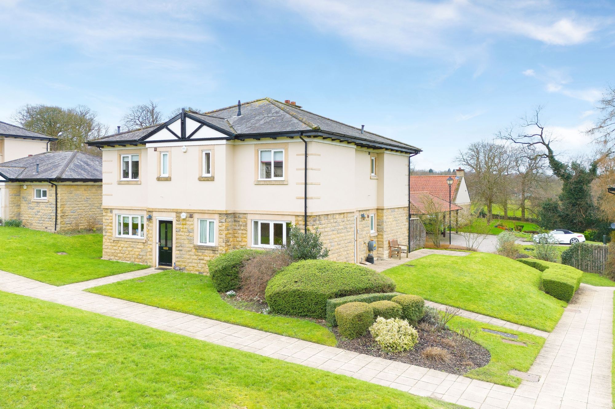 2 bed home for sale in West Court, Hollins Hall