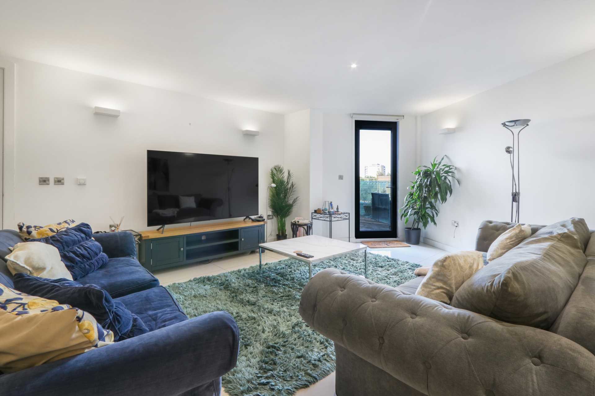 Arthaus, 205 Richmond Road, Hackney, E8, photo 2