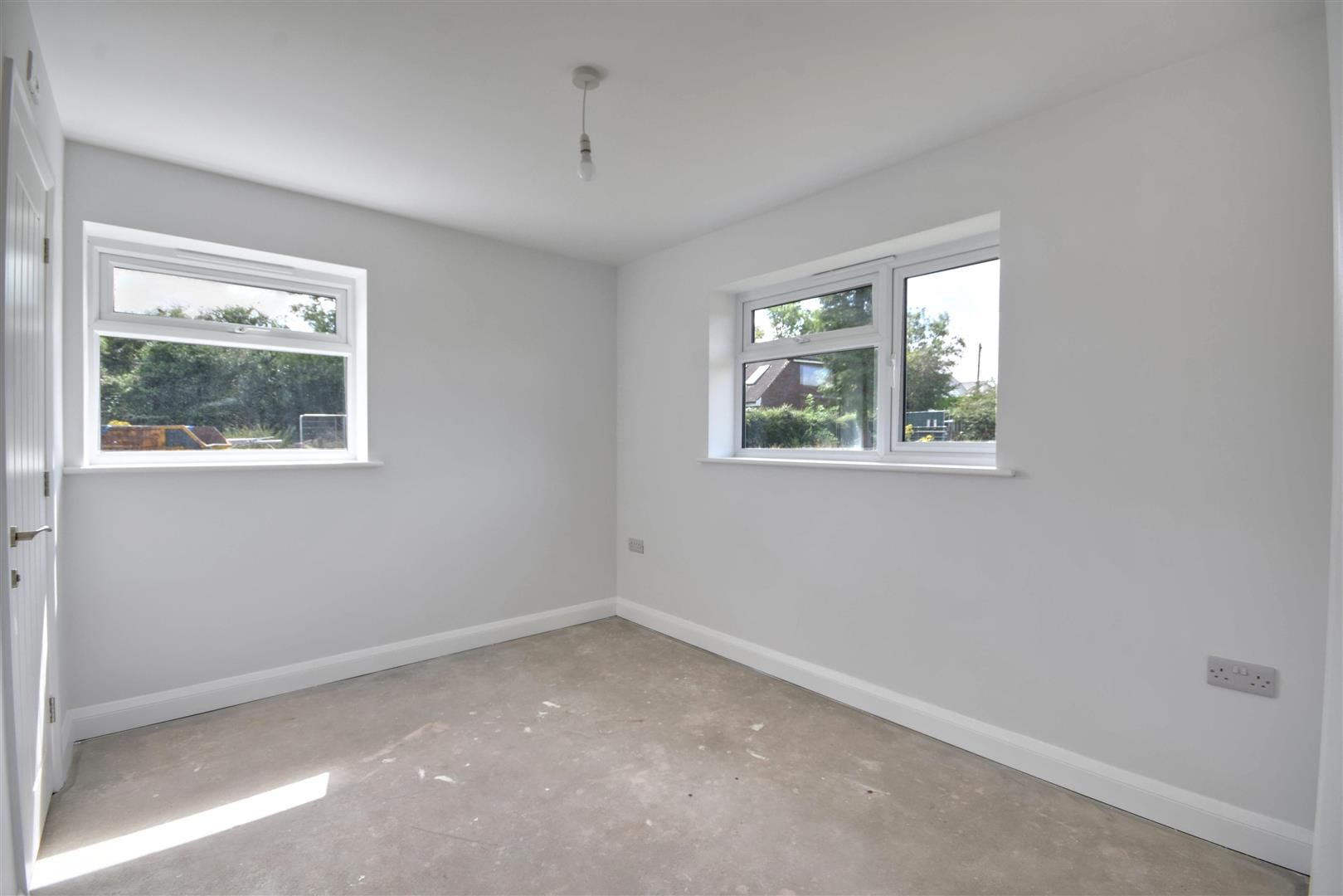 Chitcombe Road, Broad Oak, photo 11