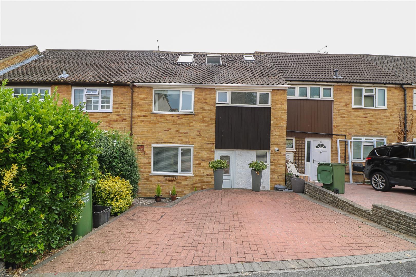 Betoyne Close
