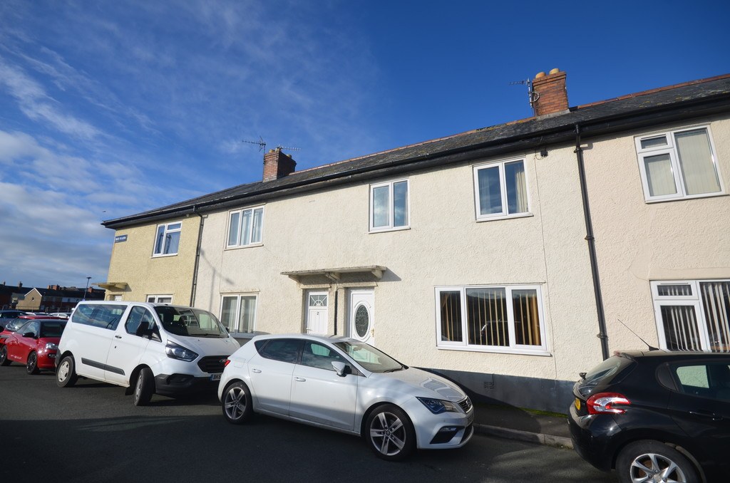 Mid Terraced House