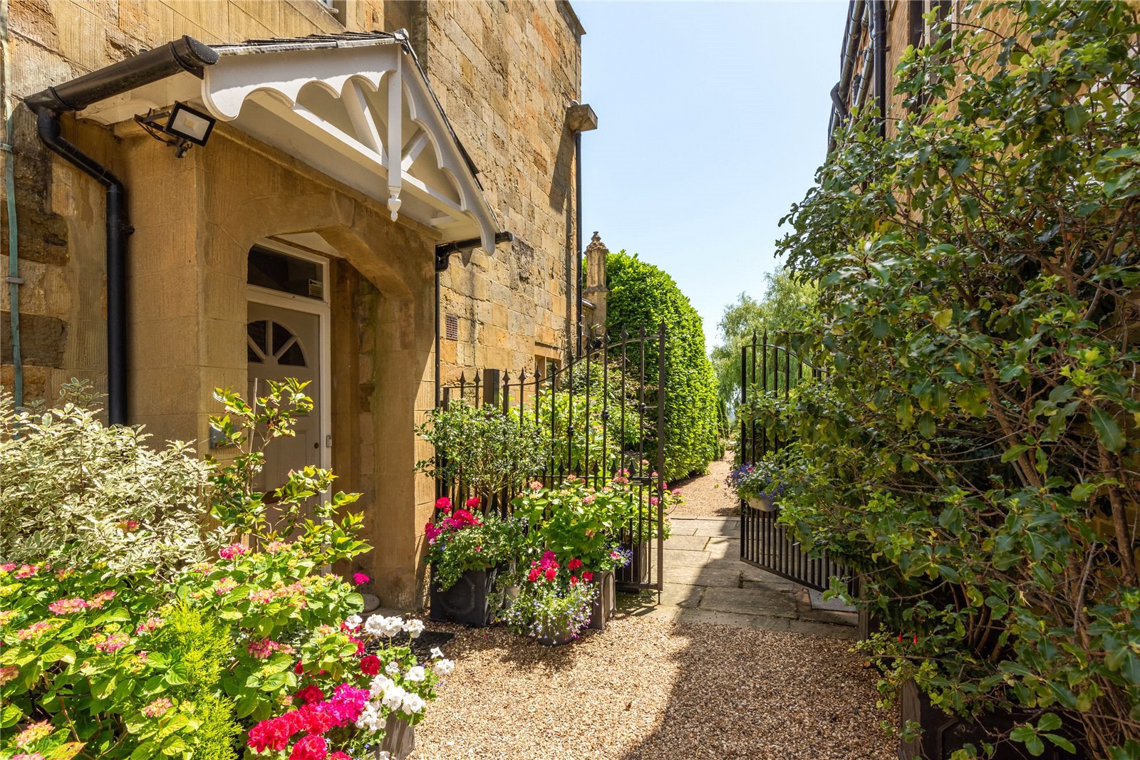 Broome Hall, Coldharbour, Dorking, Surrey, RH5, photo 32