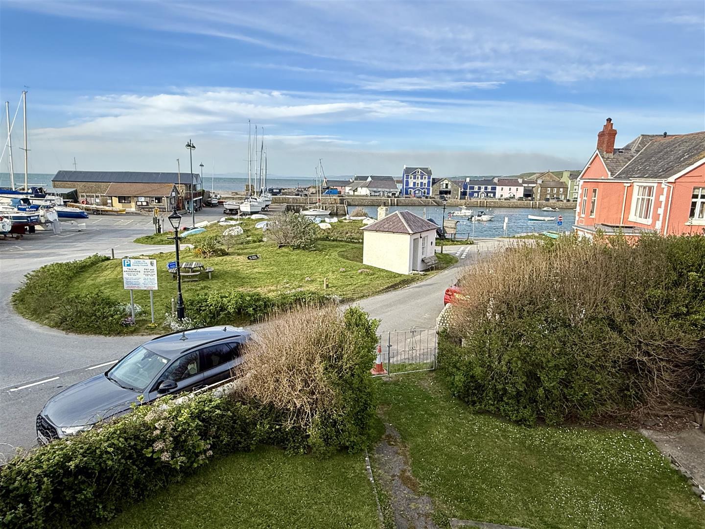 Beach Parade, Aberaeron, photo 35