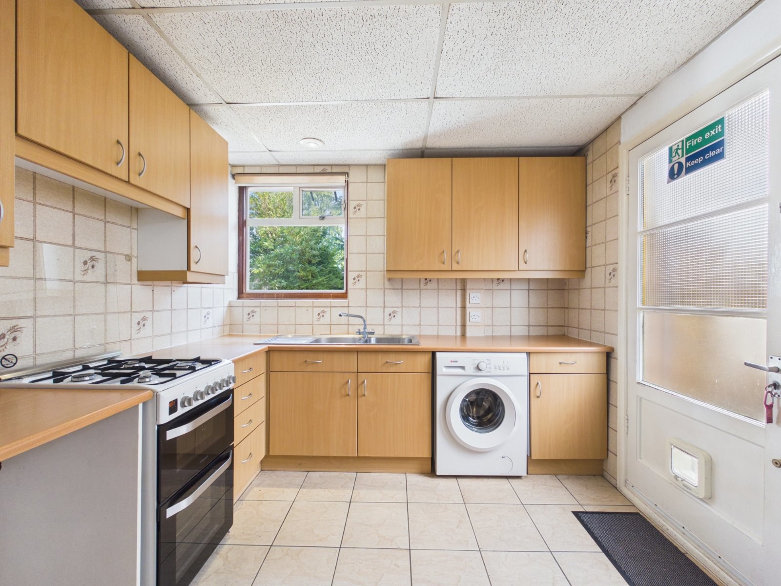 Goffs Road, Ashford, Surrey, TW15, photo 4
