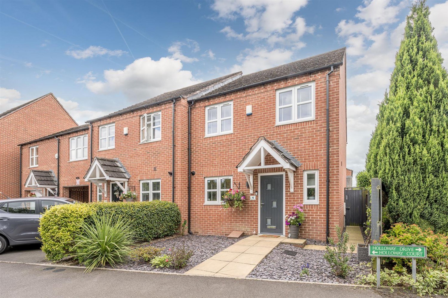 Holloway Court