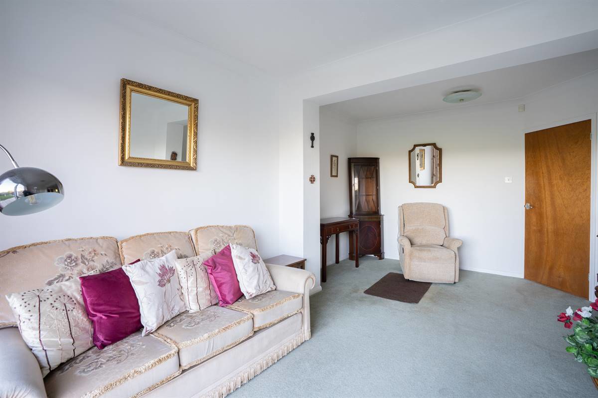 Cobham Close, Canterbury, photo 6