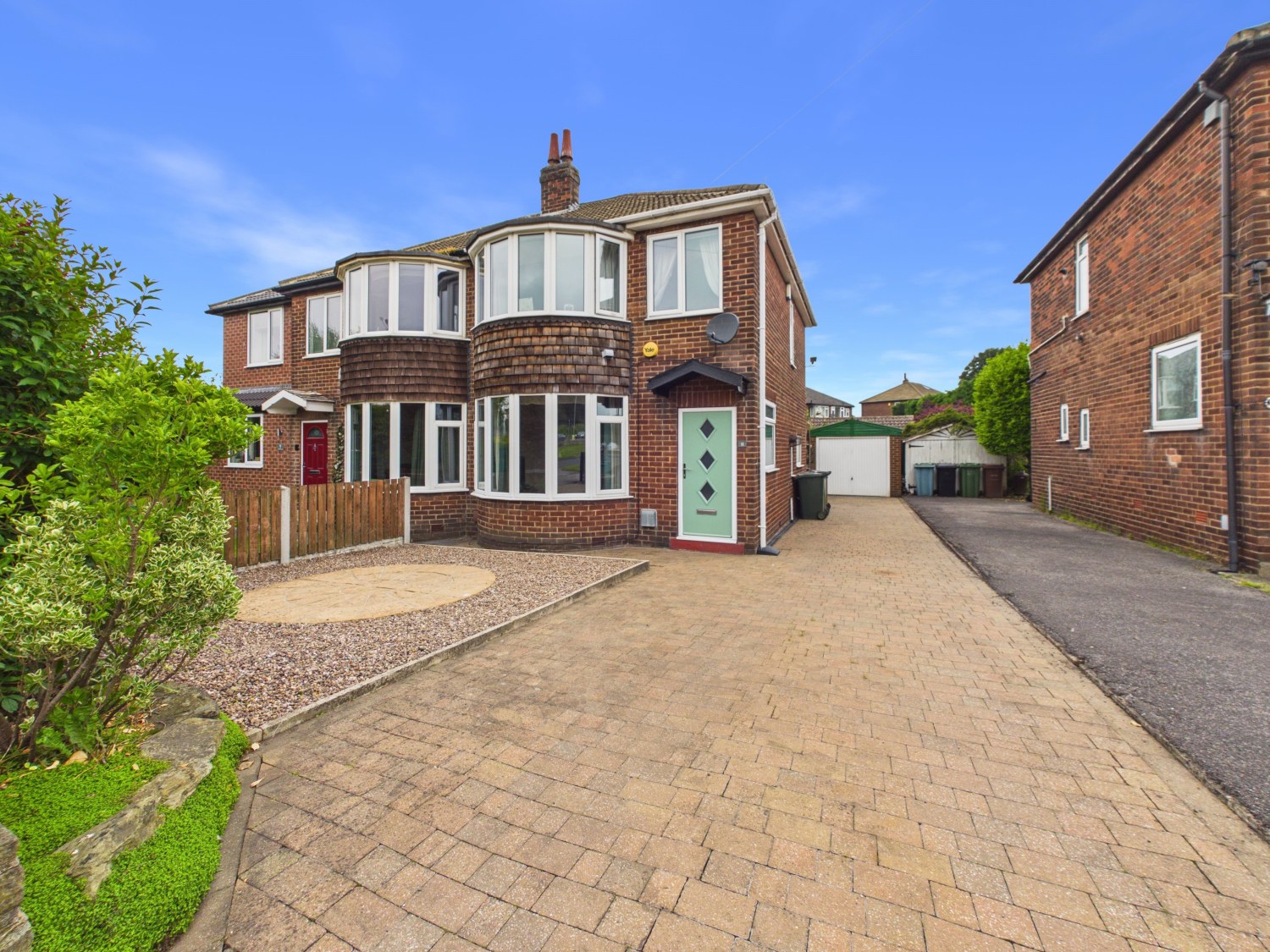 Dewsbury Road, Tingley, Wakefield, West Yorkshire, WF3