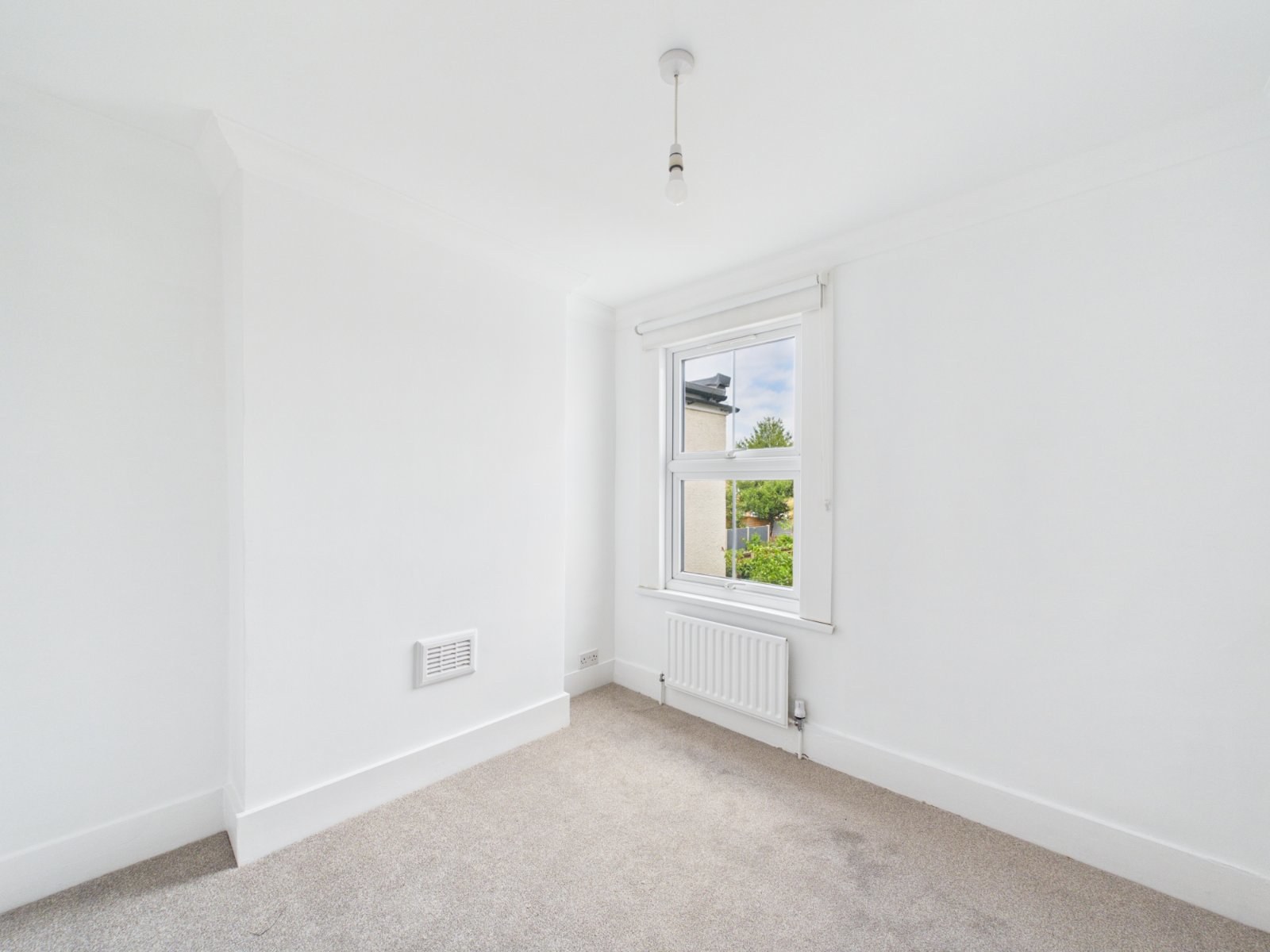 Chapel Park Road, Addlestone, Surrey, KT15, photo 16