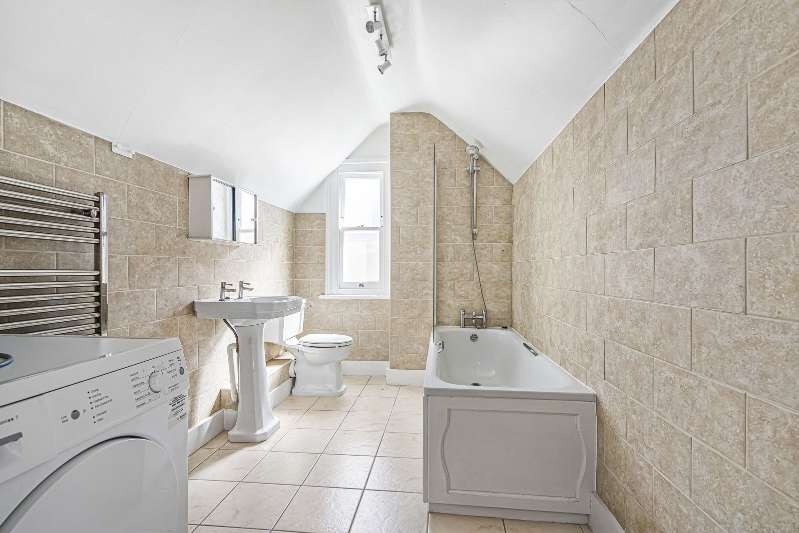 Wodeland Avenue, Guildford, Surrey, GU2, photo 13