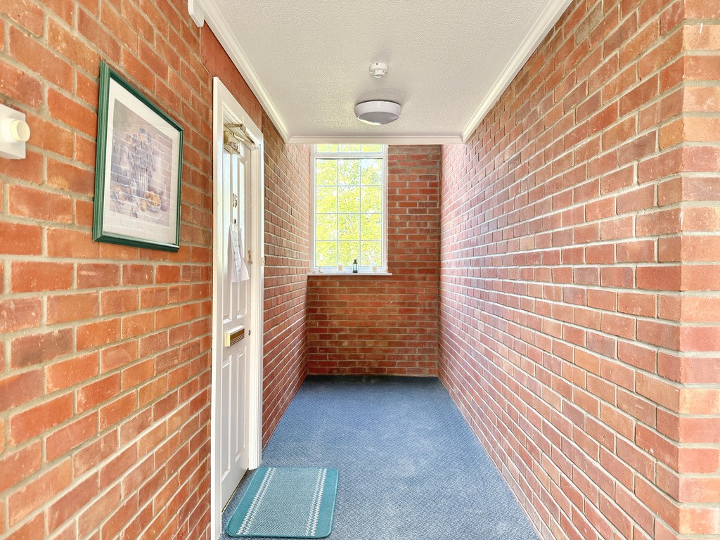 Newbury Gardens, Gillingham, SP8 4HG, photo 12