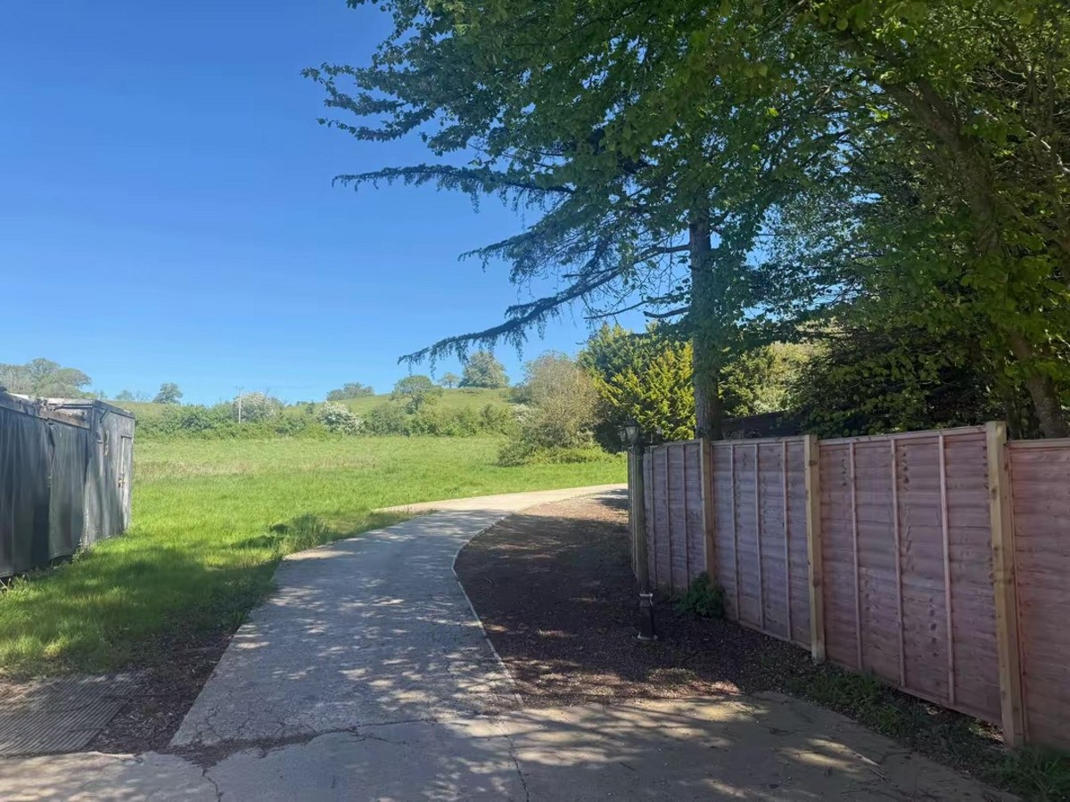 Woodend Lane, Hill, GL13, photo 21