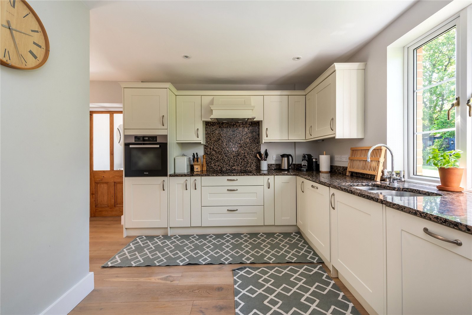 Lime Tree Cottages, Ranmore Common, Dorking, Surrey, RH5, photo 13