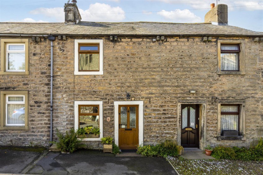 Baynes Cottages