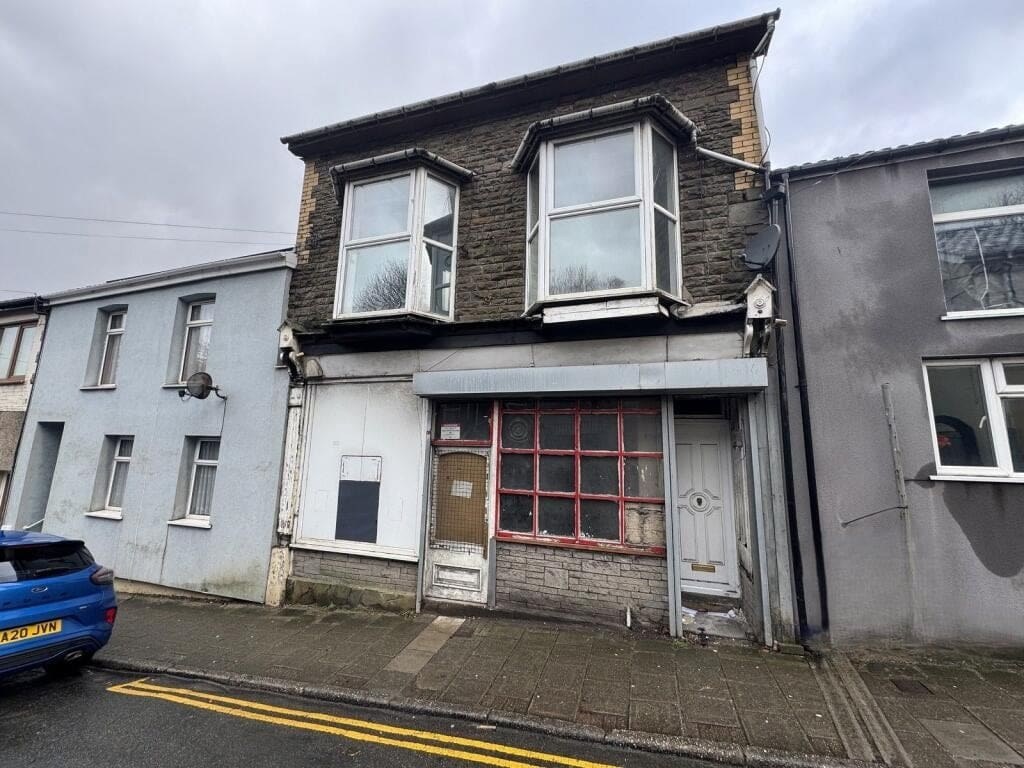 Ystrad Road