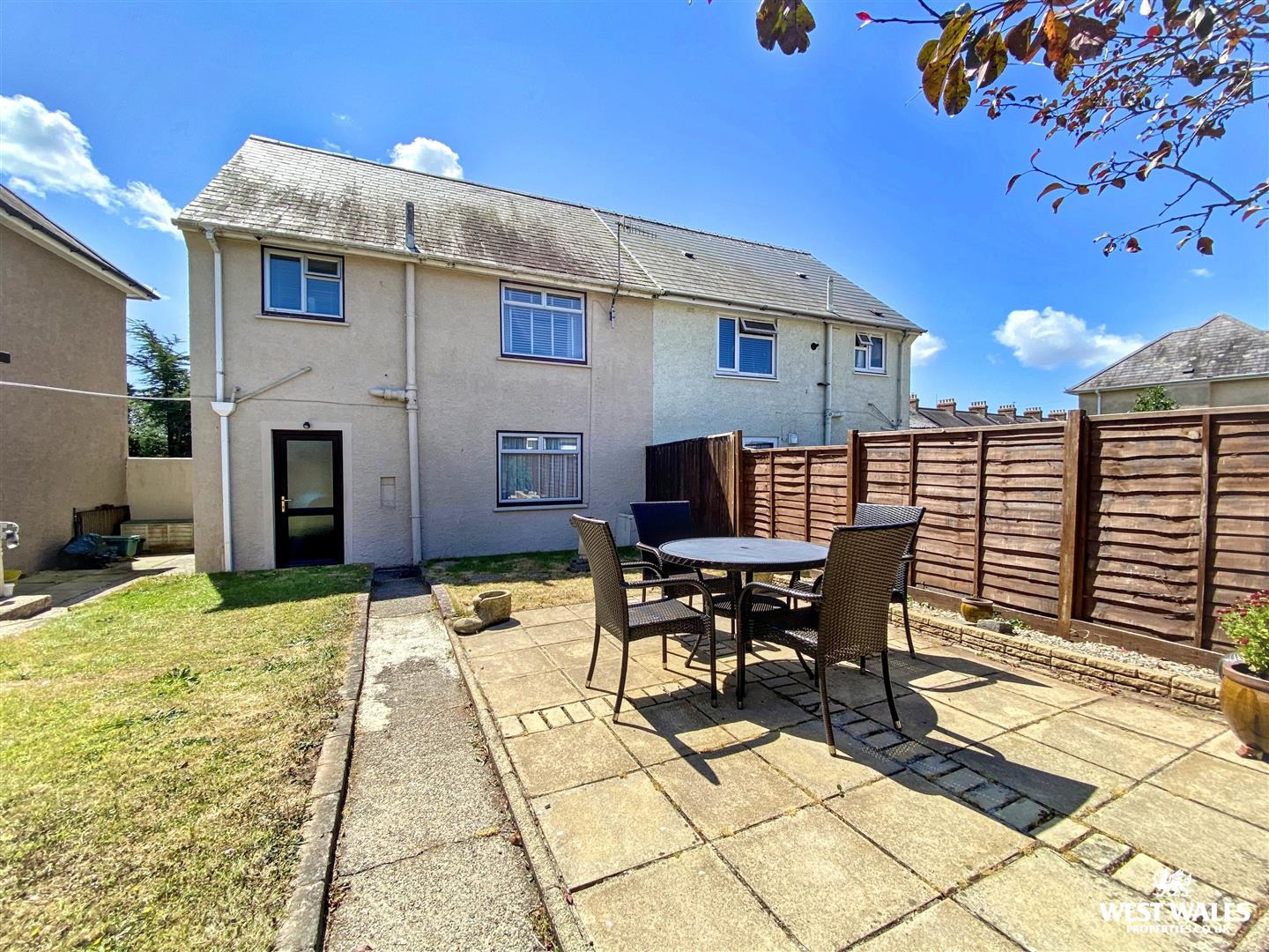 Woodbine Terrace, Pembroke, photo 16
