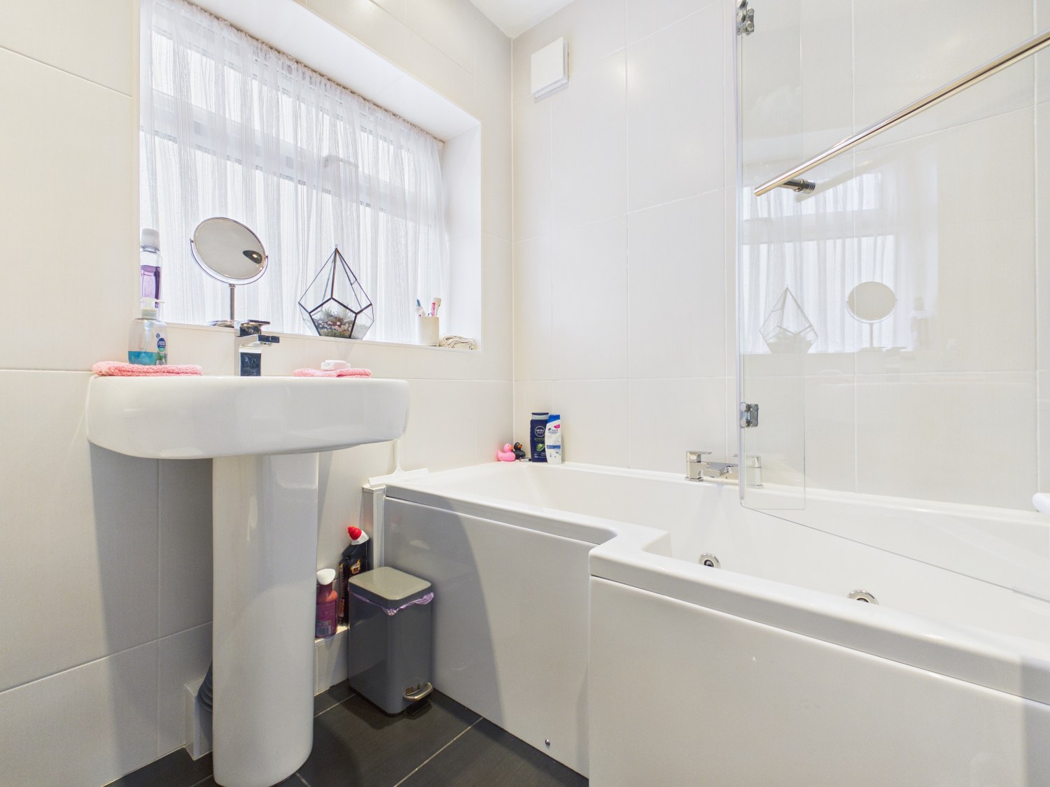 18 SHAW HALL AVENUE SK14 4EF, photo 17
