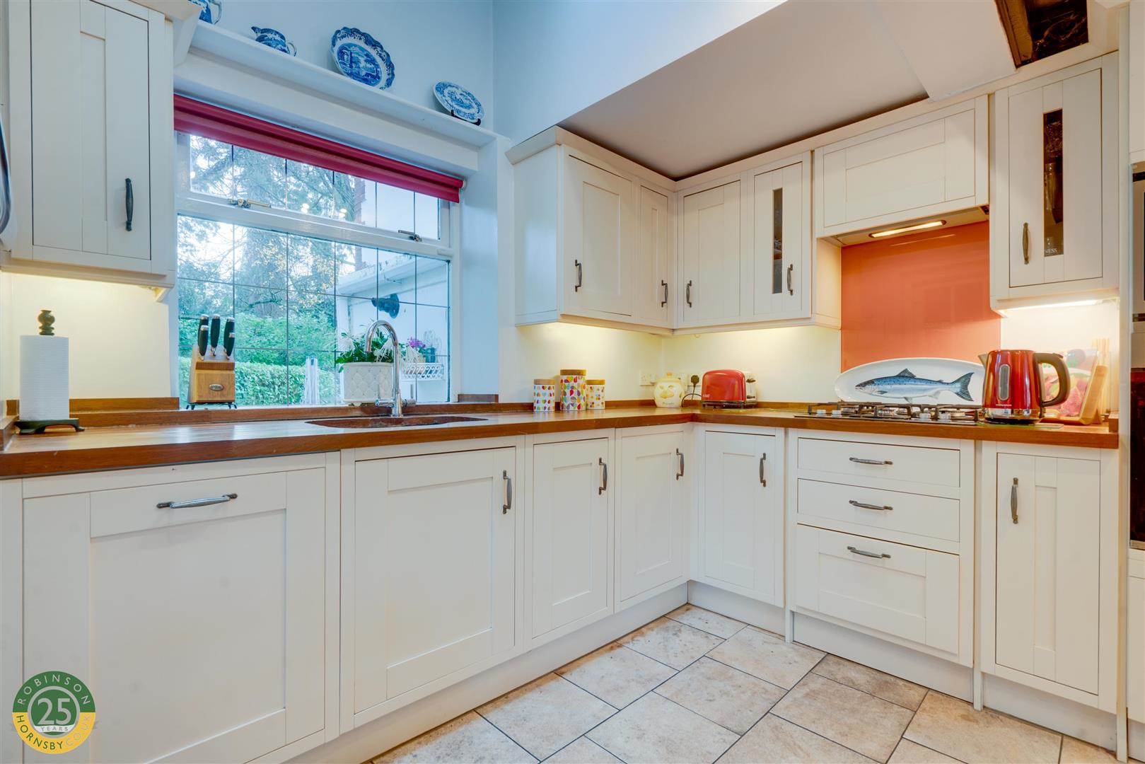 Park Drive, Sprotbrough, Doncaster, photo 12