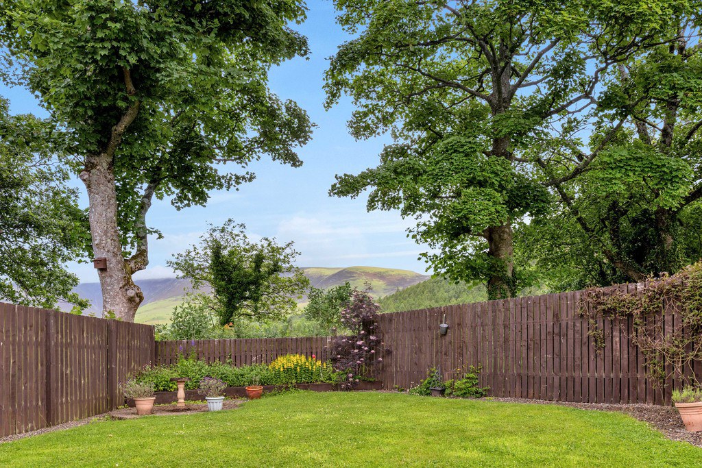 30 Calvert Way, Keswick, Cumbria, CA12 4LZ, photo 3