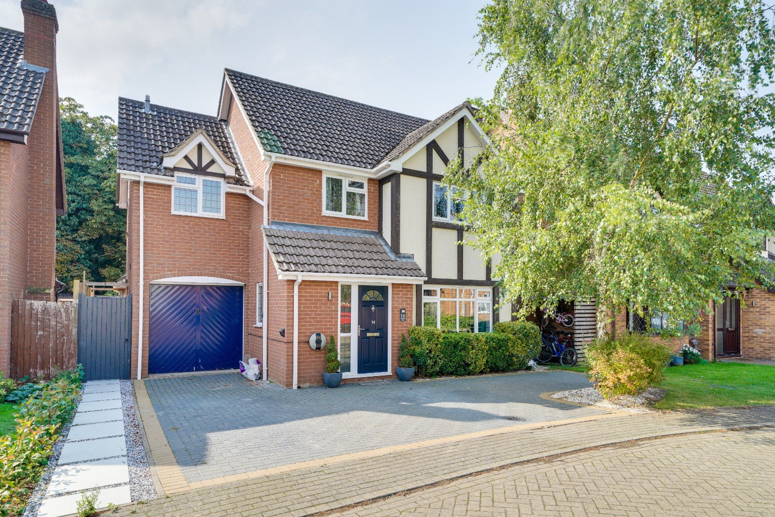 Elsworth Close