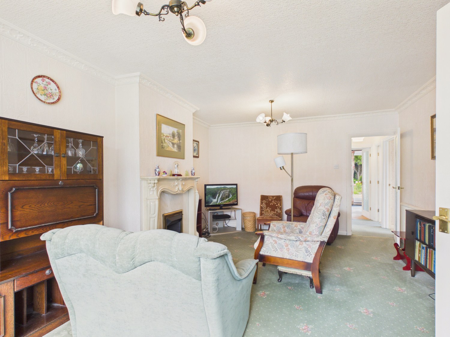 The Downs, Silverdale, Nottingham NG11, photo 2