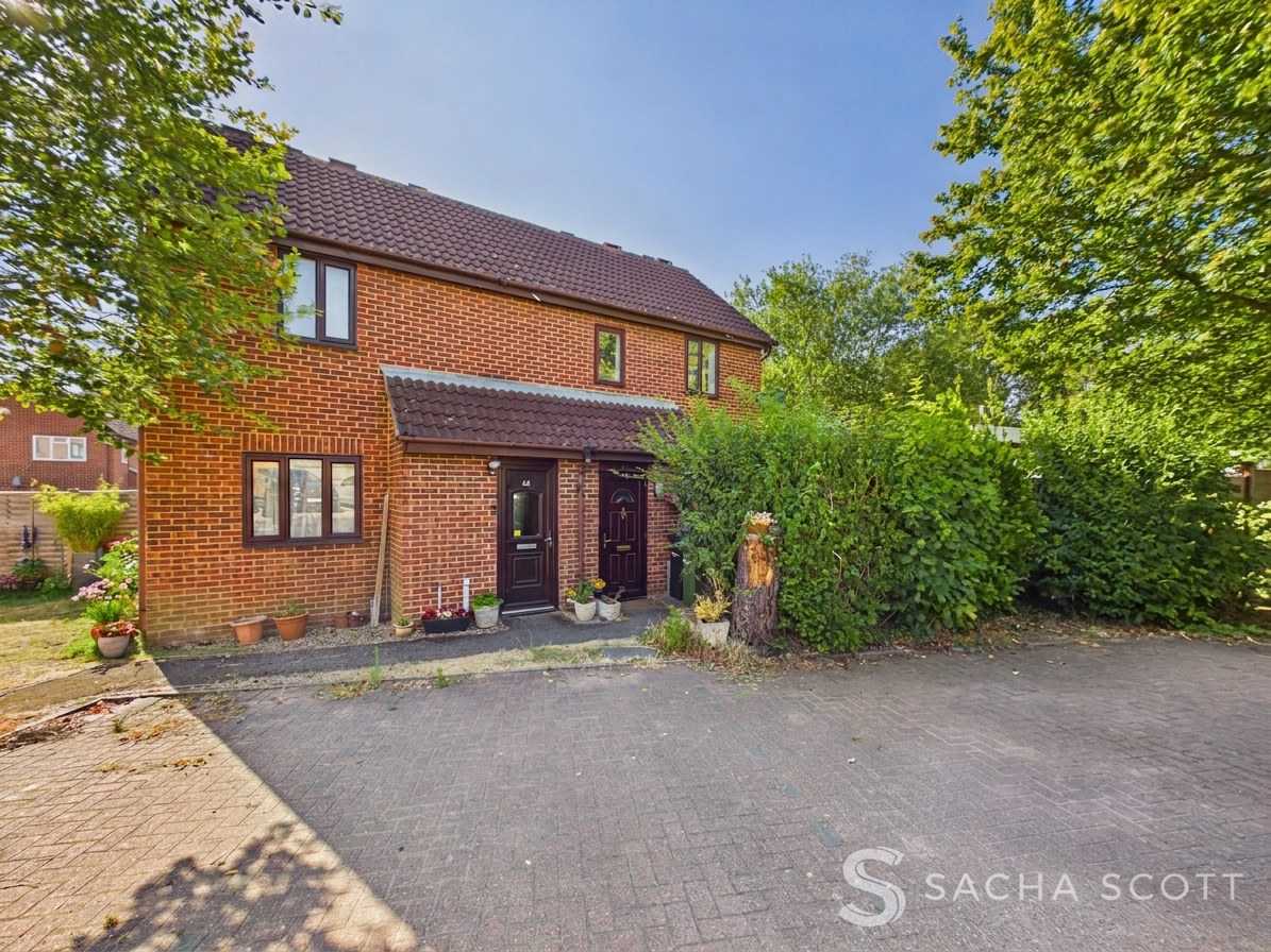 Teazlewood Park, Leatherhead, KT22