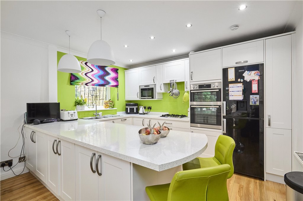 East Causeway Crescent, Leeds, West Yorkshire, LS16, photo 9