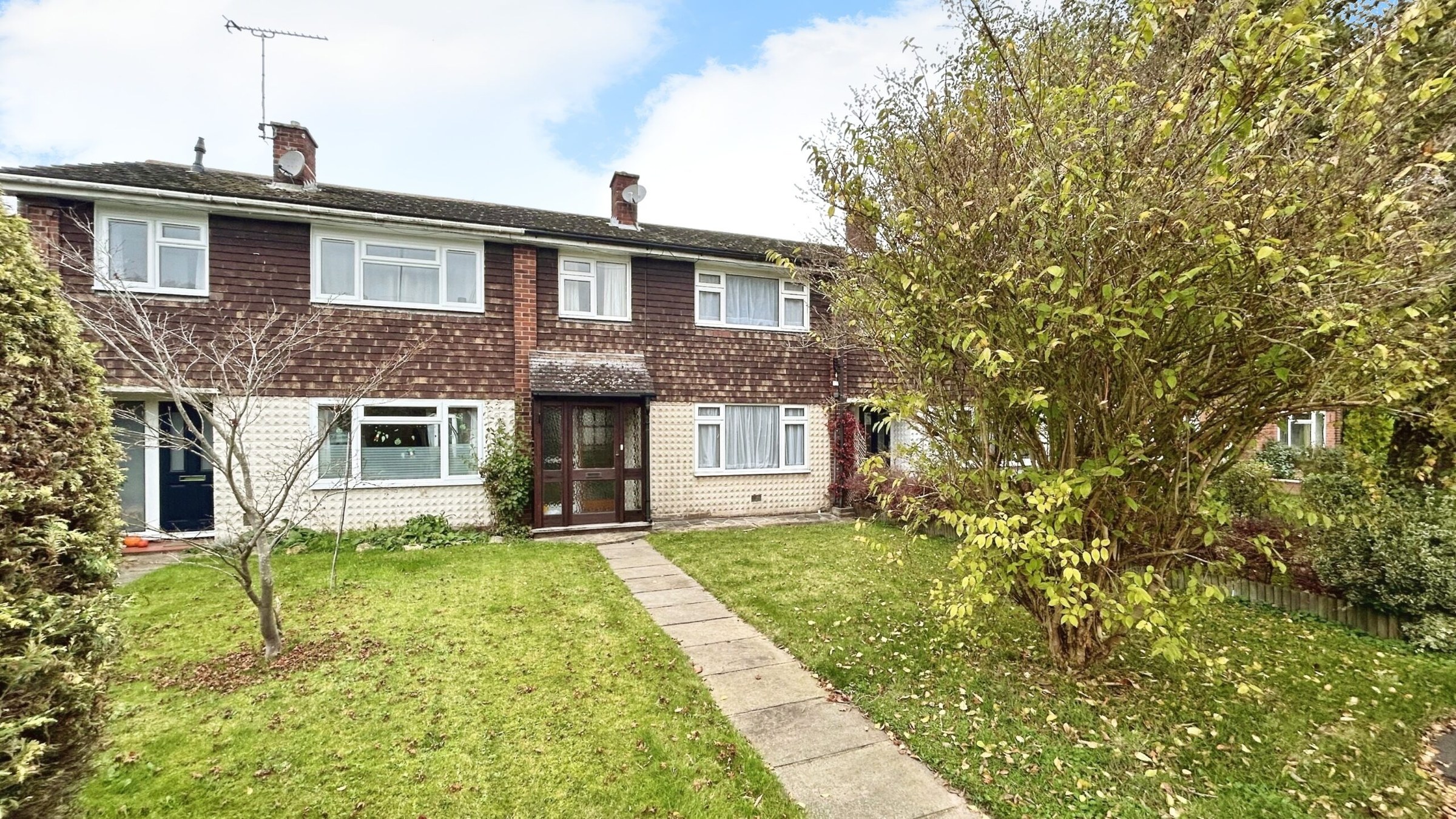 Meadgate Avenue