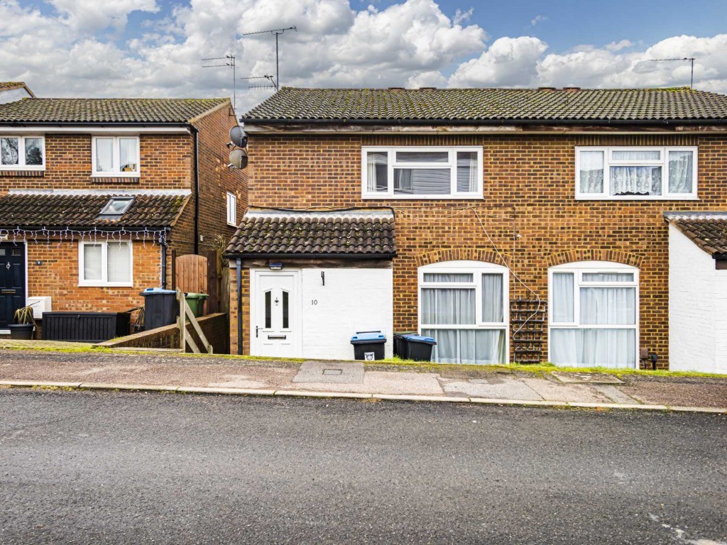Maisonette for rent