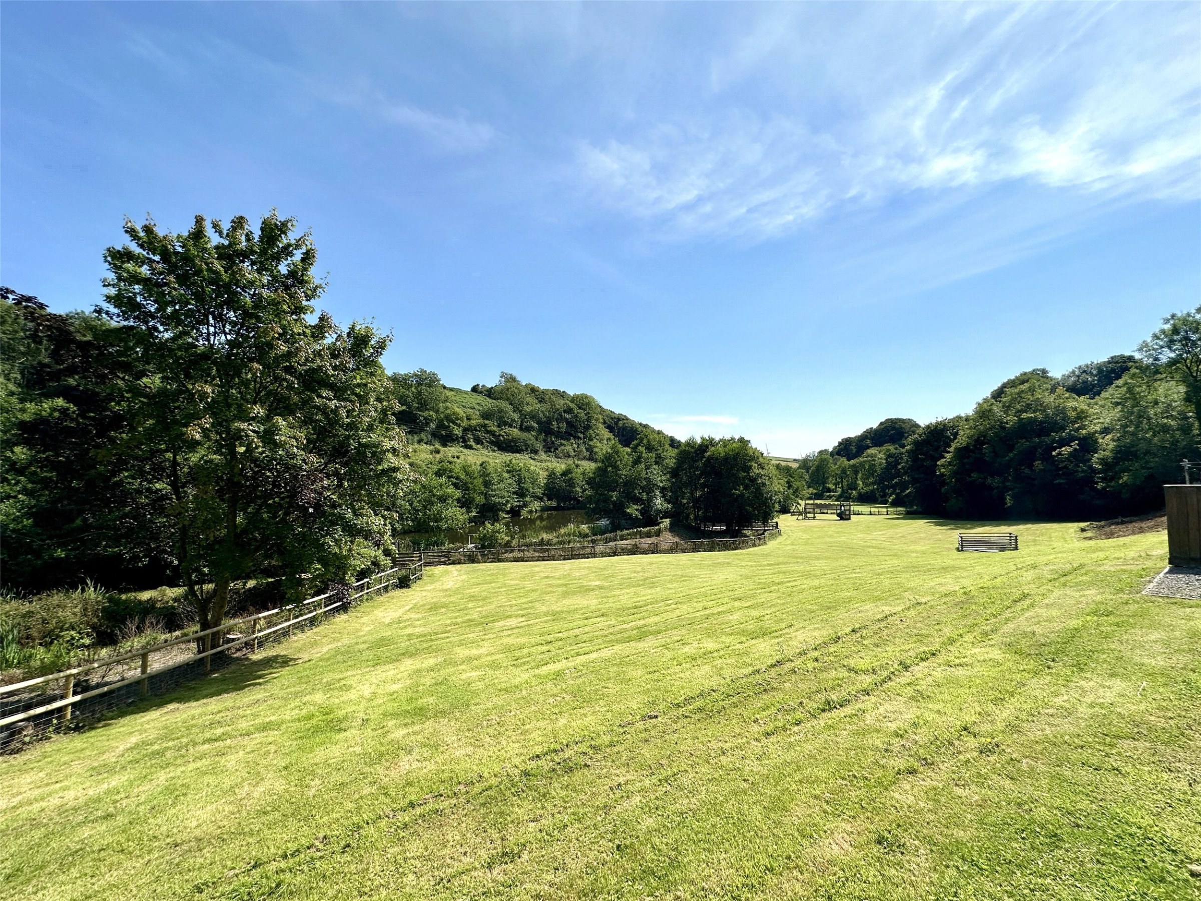 Seven Characterful Cottages & 4.5 Acres, West Down, Devon, EX34, photo 58