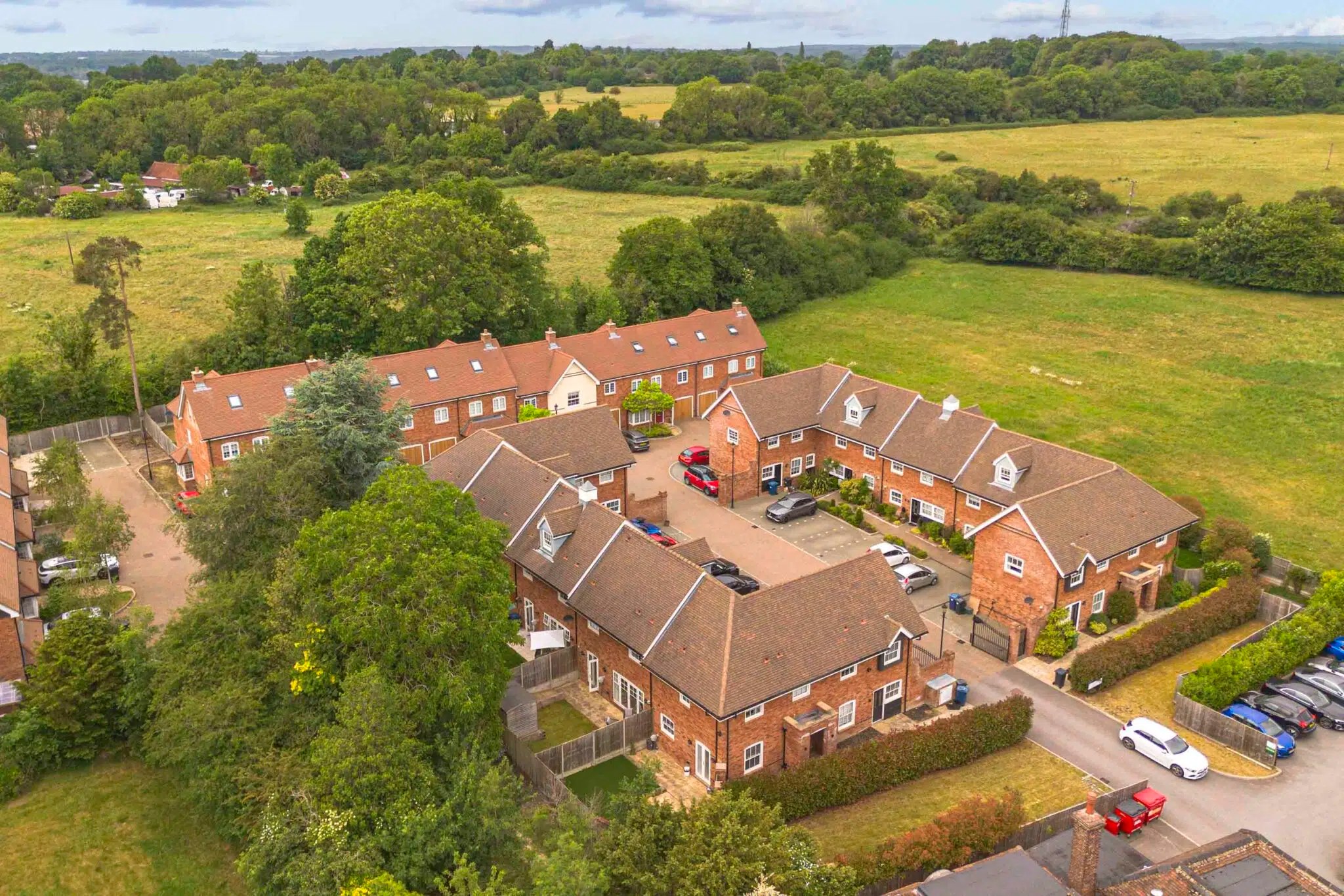 De Havilland Court