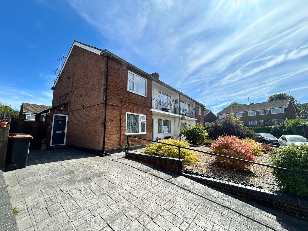 Oakwell CloseDunstable LU6 2PY