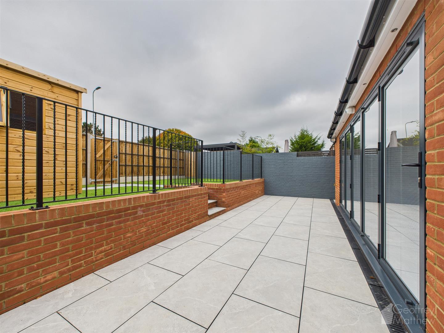 Hopton Road, Symonds Green, Stevenage, photo 20