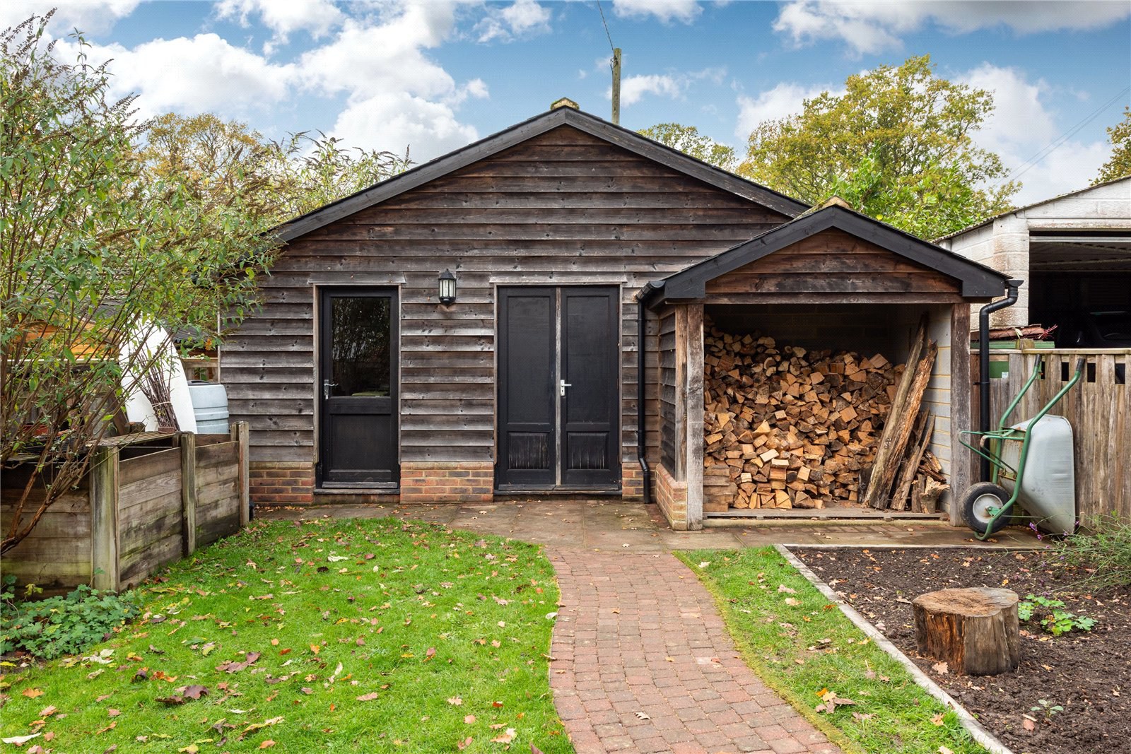 Hogspudding Lane, Newdigate, Dorking, Surrey, RH5, photo 13