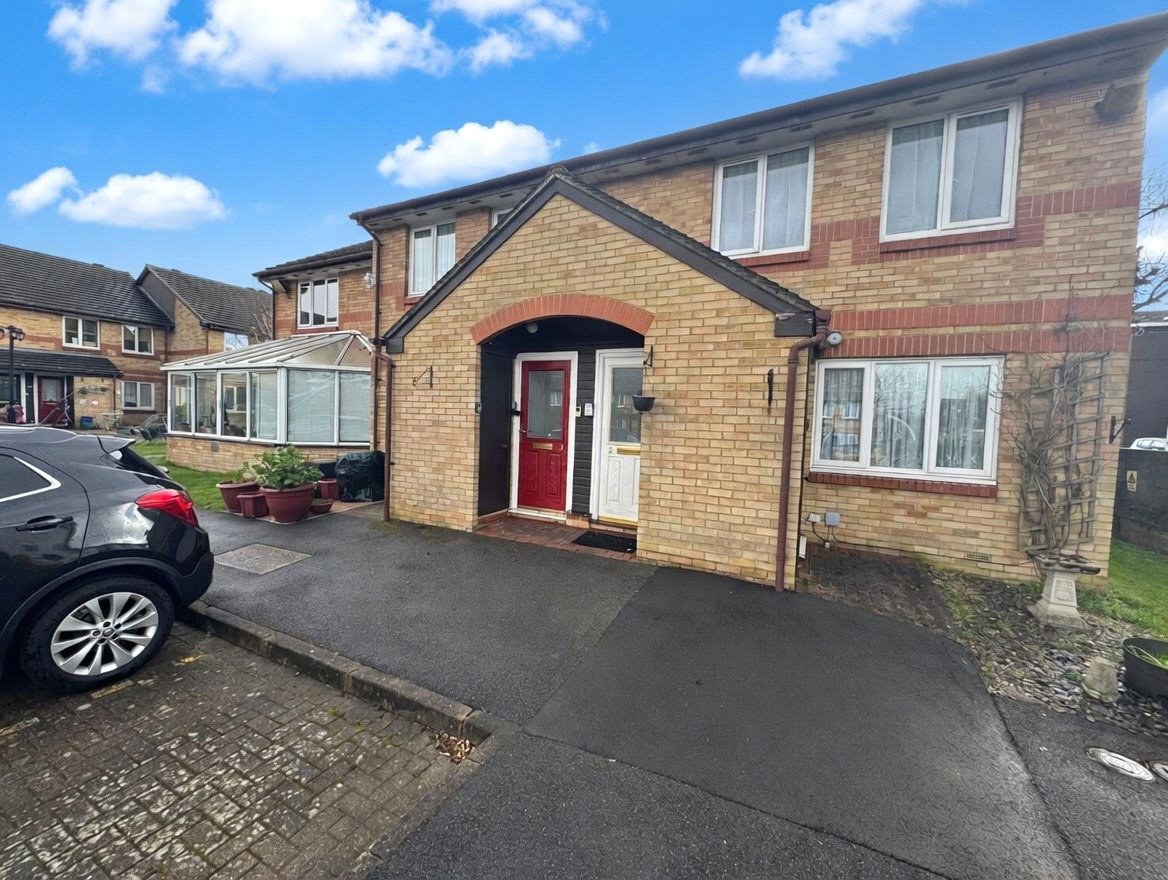 Magnolia Court, Auriol Drive, Uxbridge, Greater London, UB10, photo 11