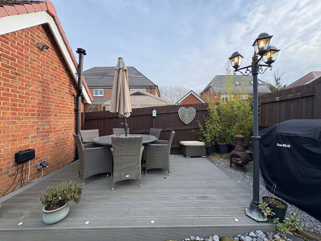 Dove Close, Caddington, LU1, photo 23