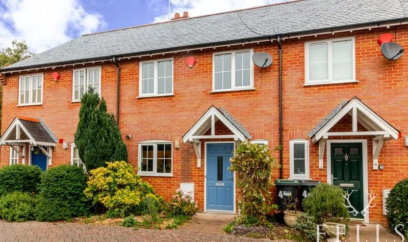Saddlers Close