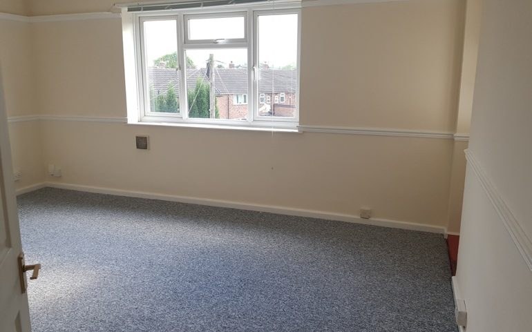 Flat to rent Tipton