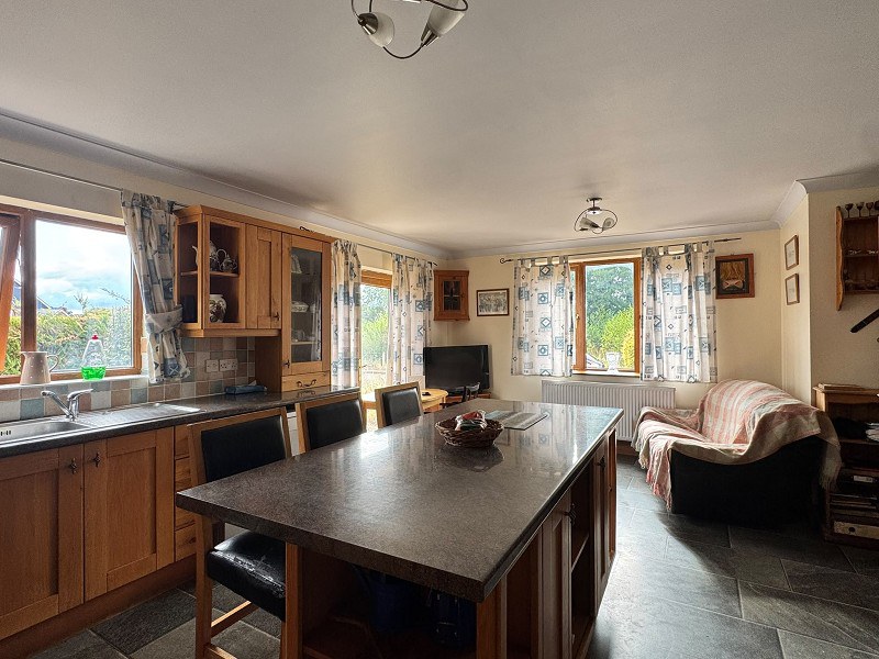 Kings Road, Llandybie, Ammanford, Carmarthenshire., photo 7