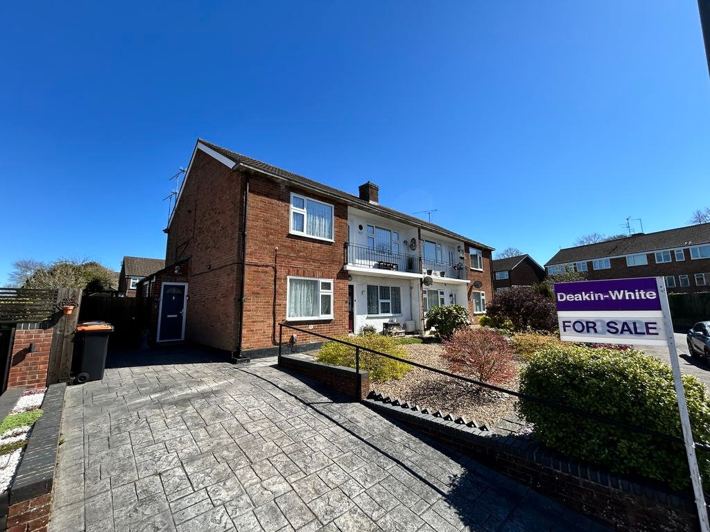 Oakwell CloseDunstable LU6 2PY
