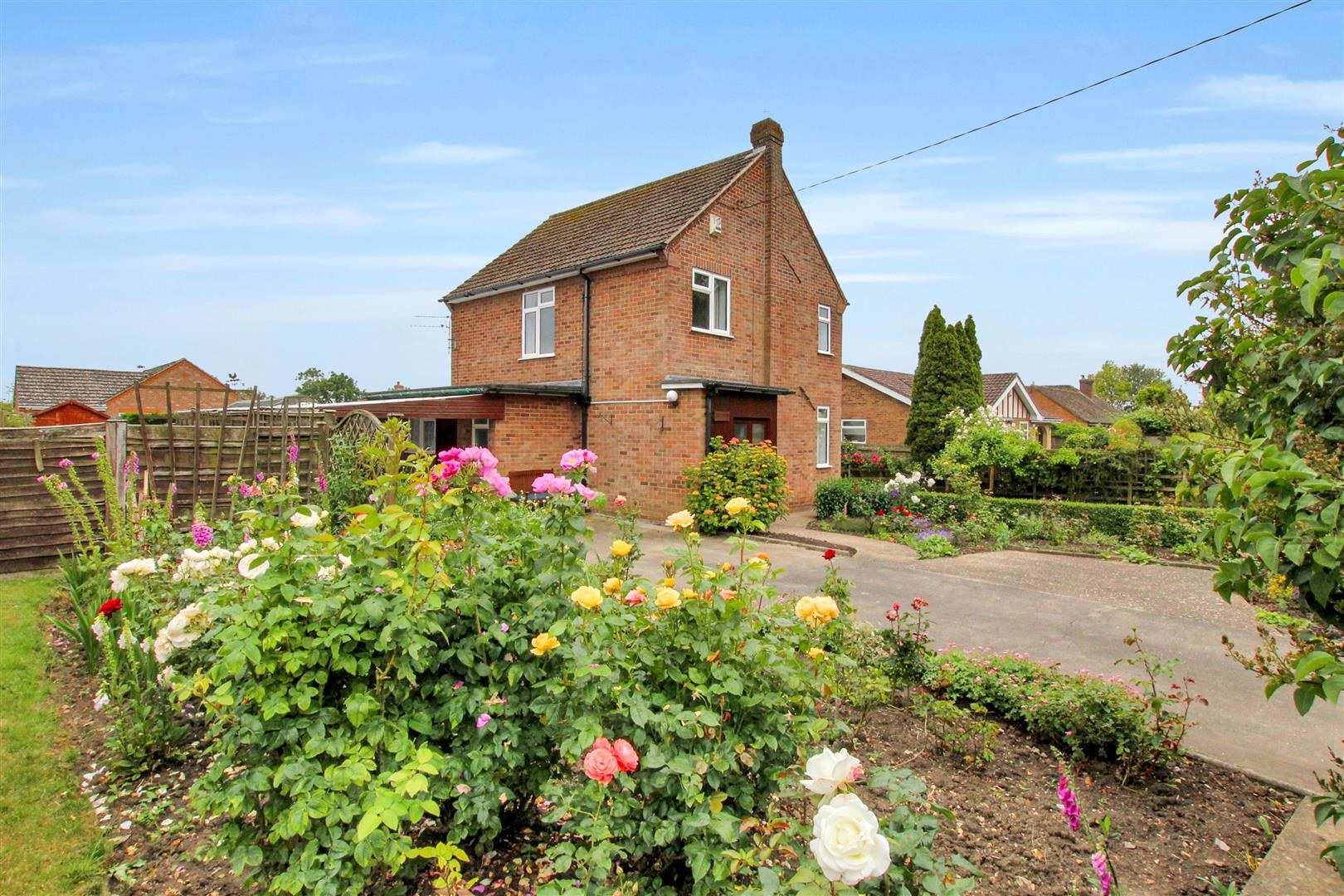 house - detached in Wragby