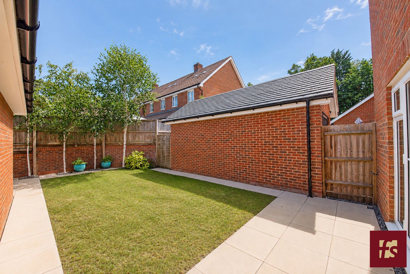 Dashers Close, Crowthorne, Berkshire RG45 6GX, photo 14
