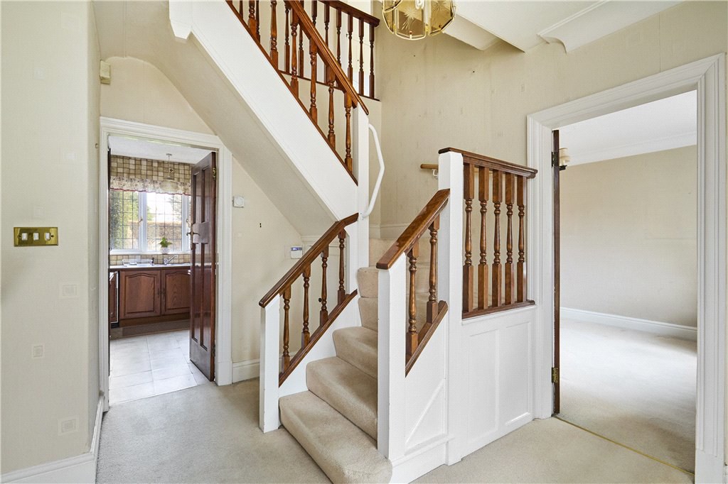 Wyncroft Grove, Bramhope, Leeds, West Yorkshire, LS16, photo 10