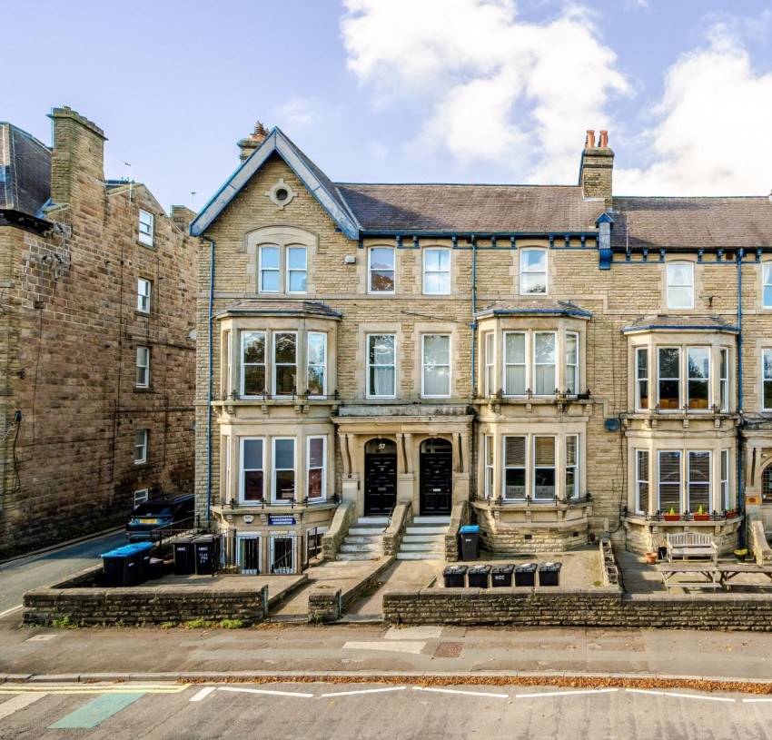 9 bed terraced for sale in East Parade, Harrogate