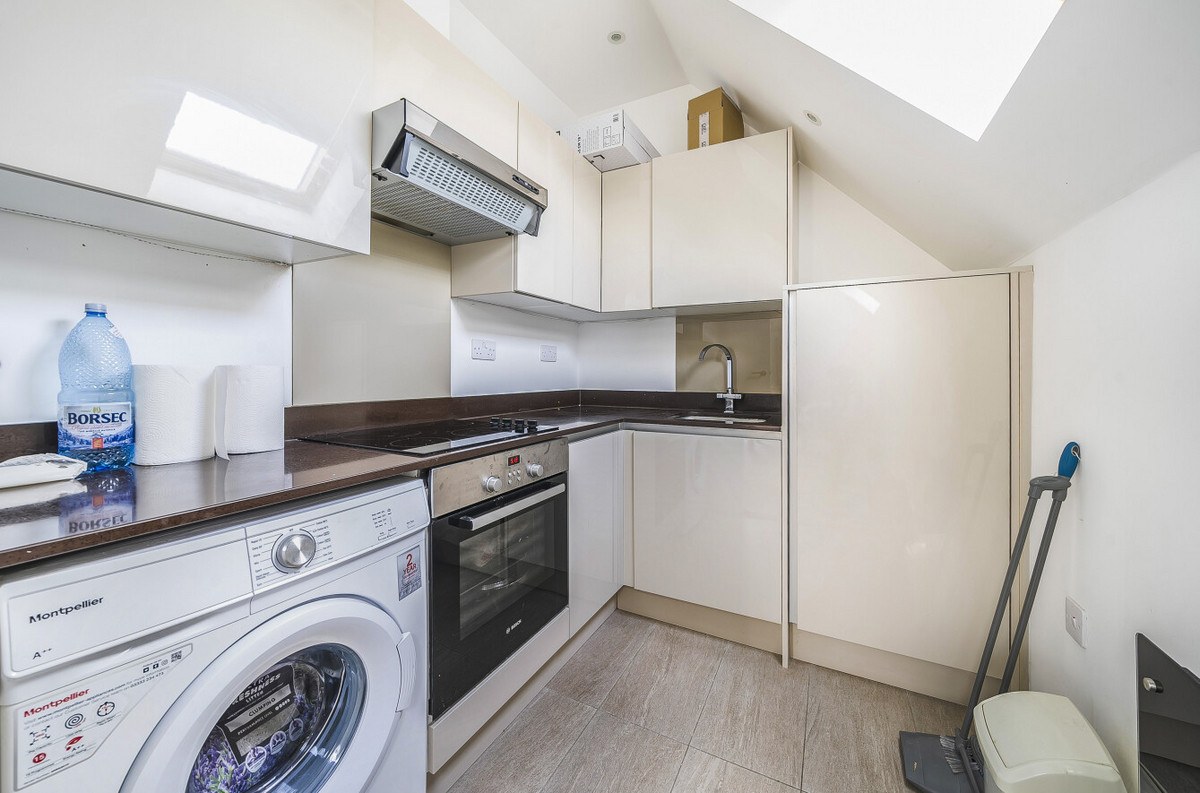 High Street, New Malden, KT3 4, photo 3
