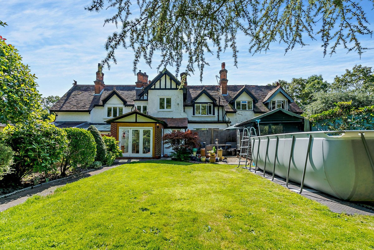 Debden Lane, Loughton, IG10, photo 18