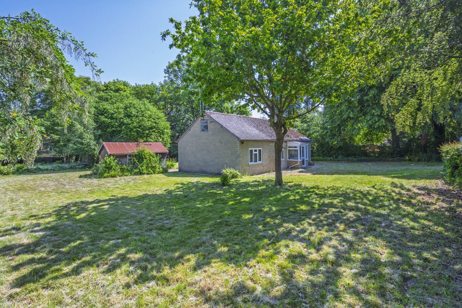Cirencester Road, South Cerney, photo 12