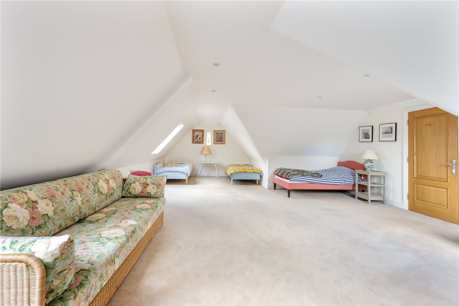 Kings Drive, Midhurst, West Sussex, GU29, photo 13
