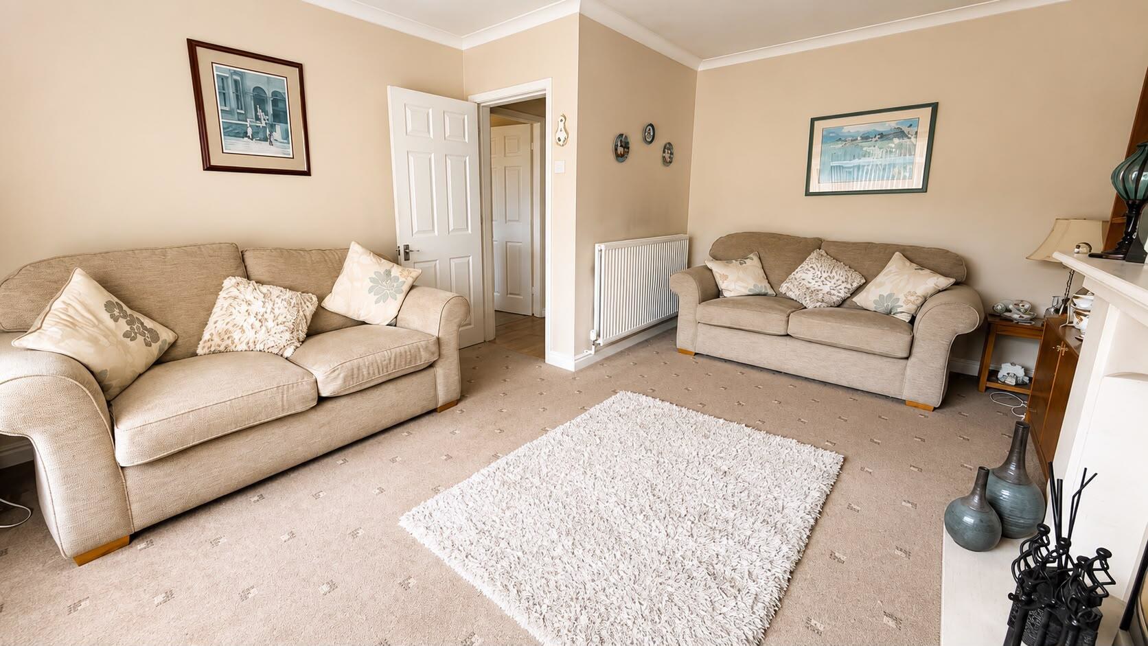 Tytherington Drive, Macclesfield, photo 3