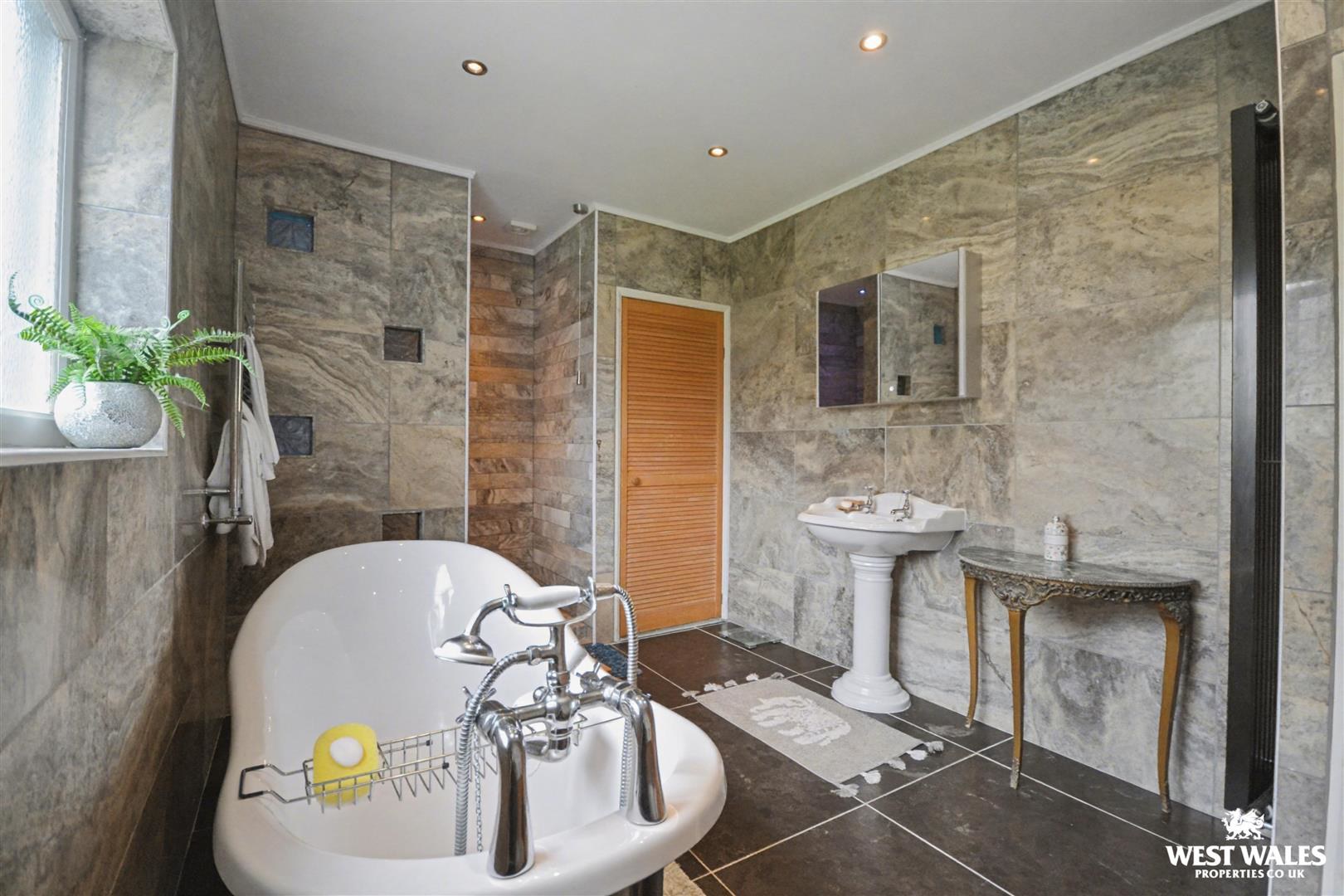 Dol Llan Road, Llandysul, photo 27